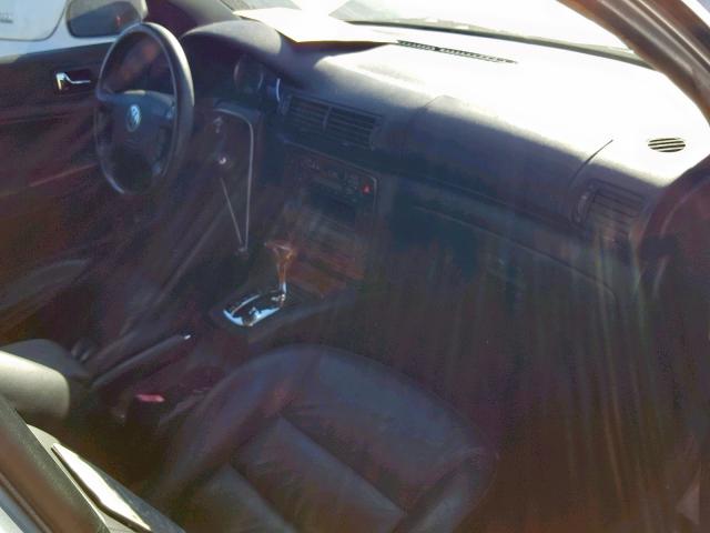 WVWRH63B52P013823 - 2002 VOLKSWAGEN PASSAT GLX 银色 照片 5