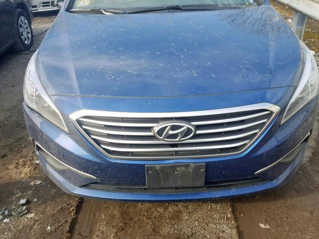 5NPE24AF5GH386793 - 2016 HYUNDAI SONATA SE BLUE photo 9