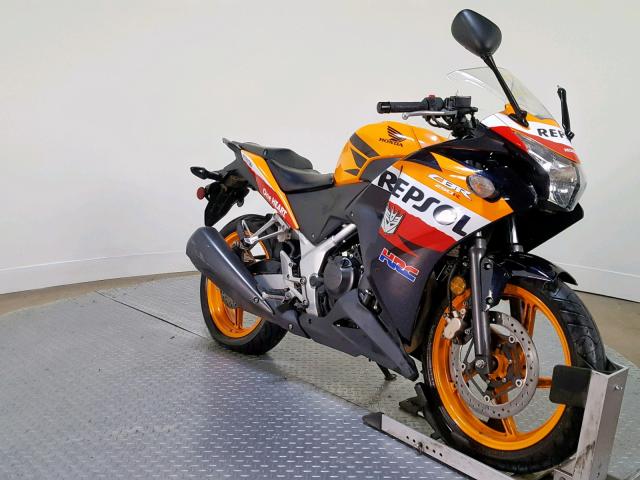 MLHMC4104D5300645 - 2013 HONDA CBR250 R ORANGE photo 2