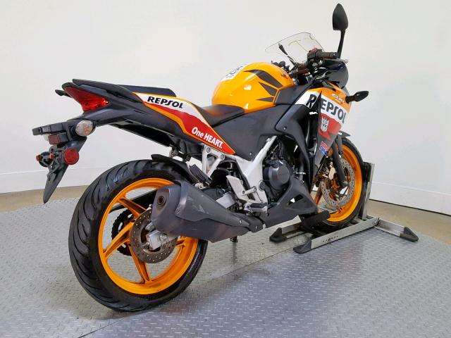 MLHMC4104D5300645 - 2013 HONDA CBR250 R ORANGE photo 8