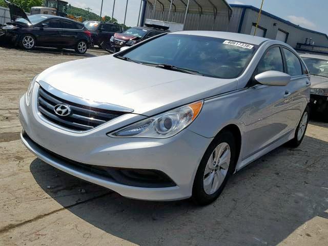 5NPEB4AC2EH819716 - 2014 HYUNDAI SONATA GLS SILVER photo 2