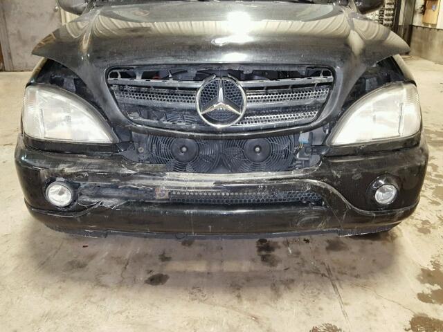 4JGAB54E51A269023 - 2001 MERCEDES-BENZ ML 320 BLACK photo 9