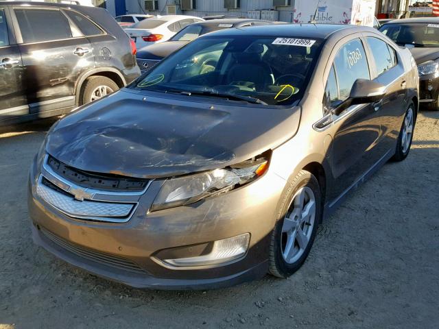 1G1RH6E4XEU121786 - 2014 CHEVROLET VOLT BROWN photo 2