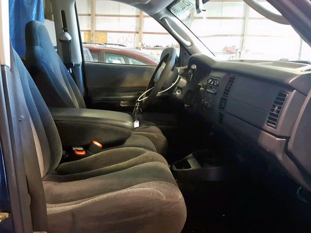 1D7HL38K04S739497 - 2004 DODGE DAKOTA QUA BLUE photo 5