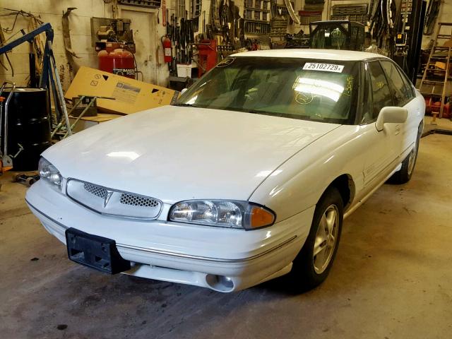 1G2HX52K8XH250970 - 1999 PONTIAC BONNEVILLE WHITE photo 2