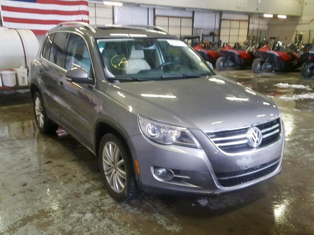 WVGBV95N89W004452 - 2009 VOLKSWAGEN TIGUAN SE GRAY photo 1