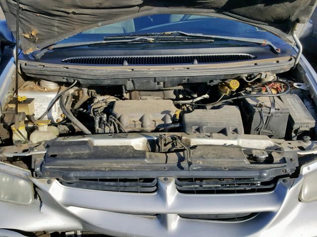 2B4GP2535YR735127 - 2000 DODGE CARAVAN SILVER photo 7