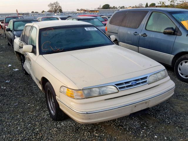 2FALP74W4TX134862 - 1996 FORD CROWN VICT CREAM photo 1