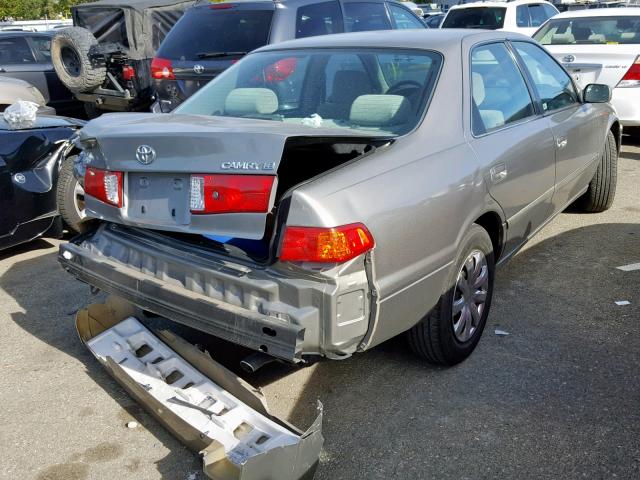 JT2BG22K310577663 - 2001 TOYOTA CAMRY GRAY photo 4