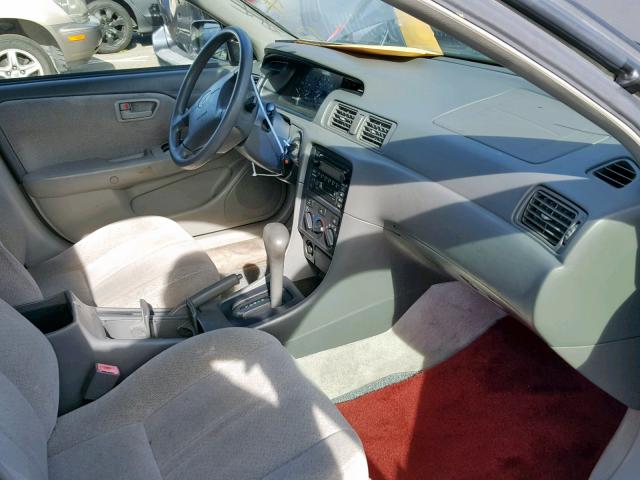 JT2BG22K310577663 - 2001 TOYOTA CAMRY GRAY photo 5