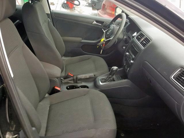 3VW2K7AJ4CM319063 - 2012 VOLKSWAGEN JETTA BASE Սև լուսանկար 5