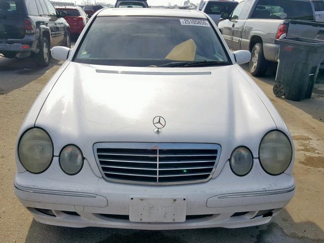 WDBJF65J5YB129616 - 2000 MERCEDES-BENZ E 320 WHITE photo 9