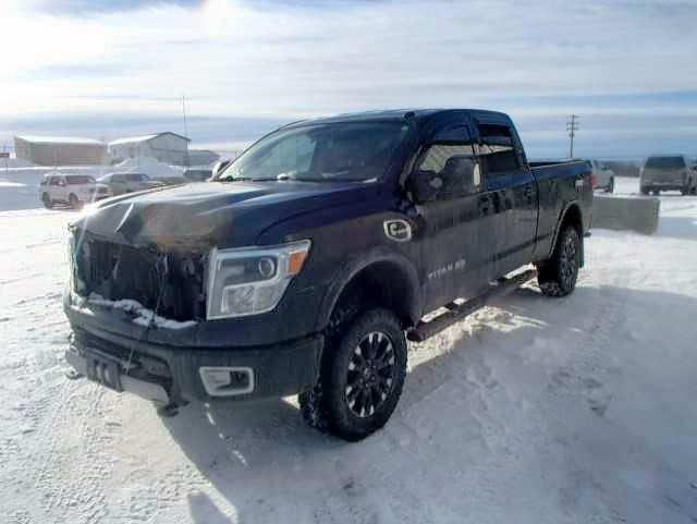 1N6BA1F43HN514796 - 2017 NISSAN TITAN XD S BLACK photo 2