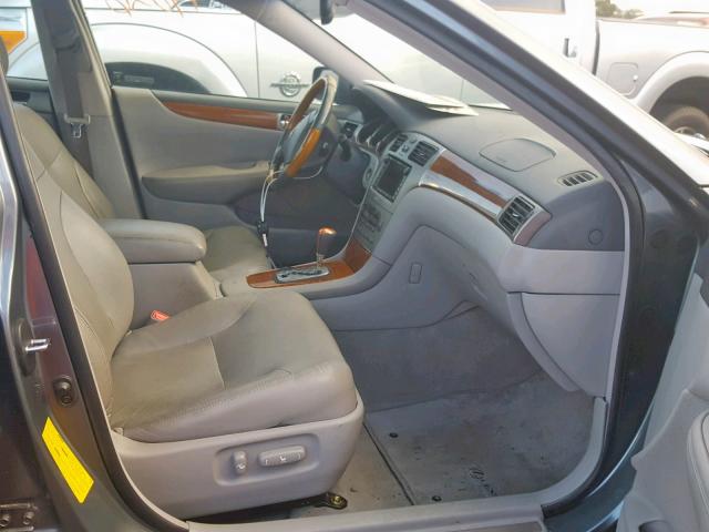 JTHBA30G355083369 - 2005 LEXUS ES 330 BLUE photo 5