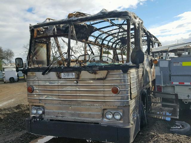 1509 - 1976 MCI (LES AUTO BUS) BUS BURN photo 2