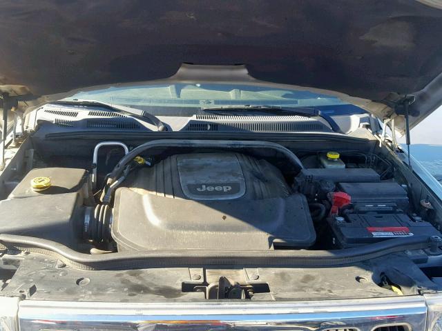 1J8HG58297C530275 - 2007 JEEP COMMANDER SILVER photo 7