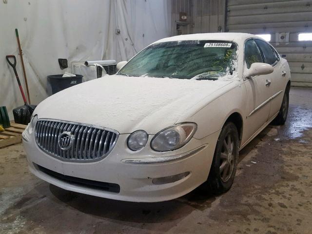 2G4WD582981138133 - 2008 BUICK LACROSSE C WHITE photo 2