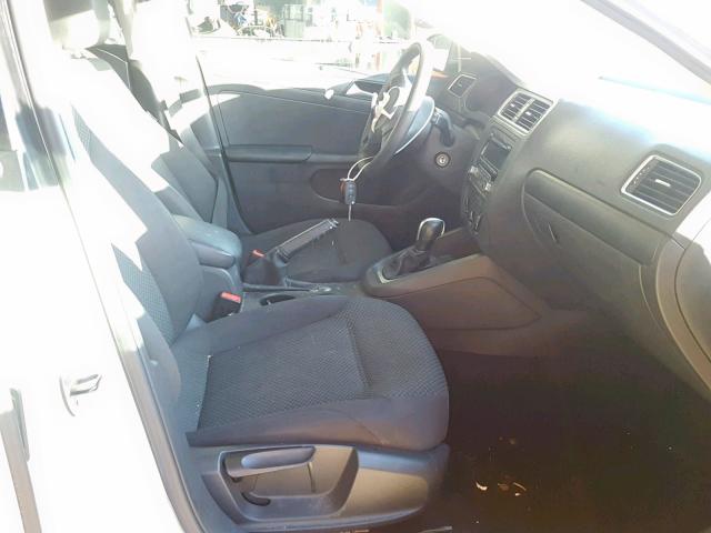 3VW2K7AJ4EM320927 - 2014 VOLKSWAGEN JETTA BASE Սպիտակ լուսանկար 5