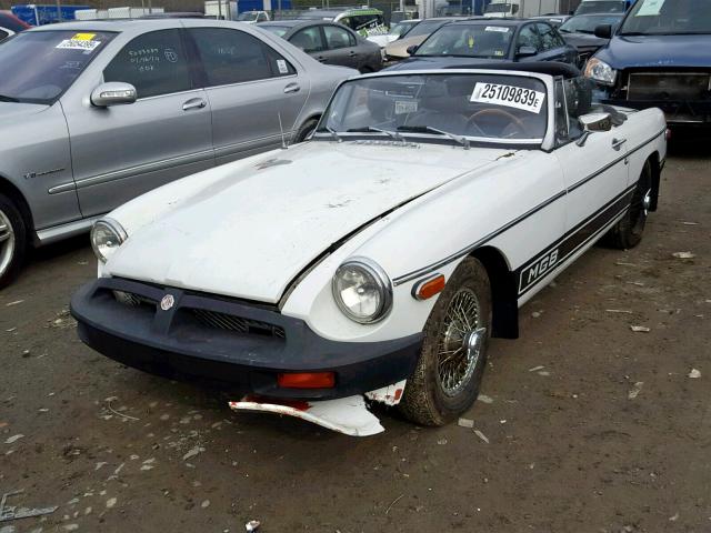 GHN5UE363478G - 1974 MG MGB WHITE photo 2