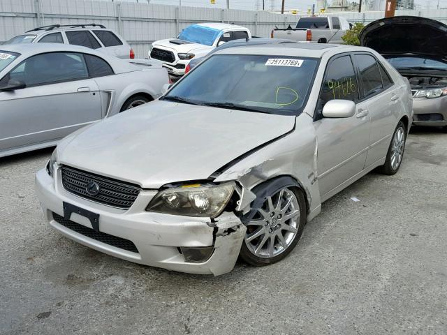 JTHBD192340092488 - 2004 LEXUS IS 300 CREAM photo 2