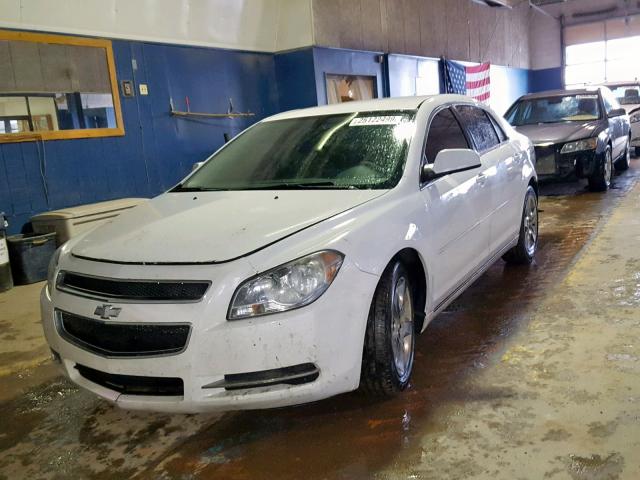 1G1ZC5EB2AF259179 - 2010 CHEVROLET MALIBU 1LT WHITE photo 2