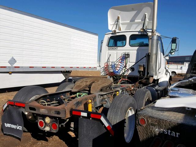 2FWJA3CV06AX06702 - 2006 STERLING TRUCK AT 9500 WHITE photo 4