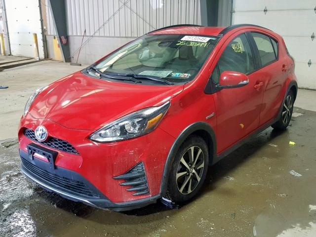 JTDKDTB31J1604397 - 2018 TOYOTA PRIUS C RED photo 2