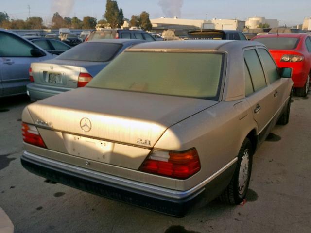 WDBEA28E5PB875683 - 1993 MERCEDES-BENZ 300 E 2.8 BROWN photo 4