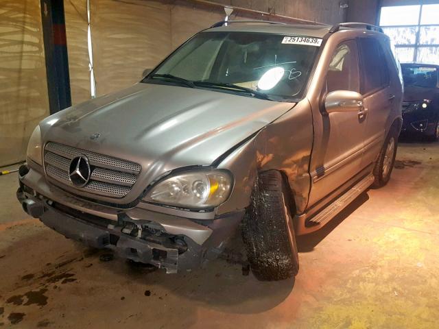 4JGAB57E35A526956 - 2005 MERCEDES-BENZ ML 350 GRAY photo 2