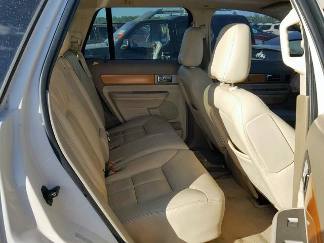 2LMDU68C77BJ20278 - 2007 LINCOLN MKX WHITE photo 6