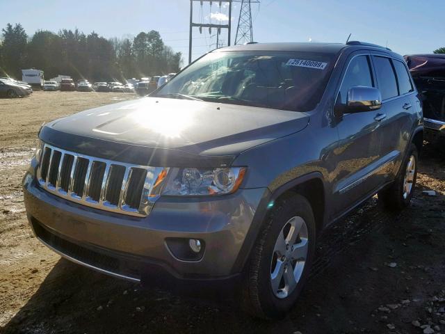 1C4RJFBG2DC589946 - 2013 JEEP GRAND CHER GRAY photo 2