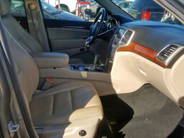 1C4RJFBG2DC589946 - 2013 JEEP GRAND CHER GRAY photo 5