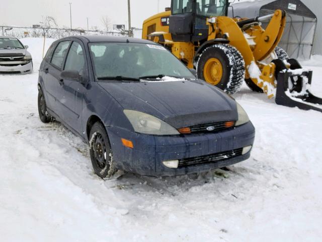 3FAFP37374R121224 - 2004 FORD FOCUS ZX5 BLUE photo 1