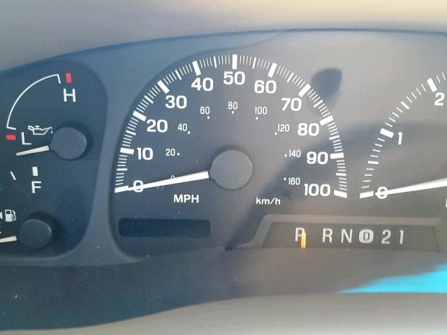 5LMEU27R12LJ12505 - 2002 LINCOLN NAVIGATOR 红色 照片 8