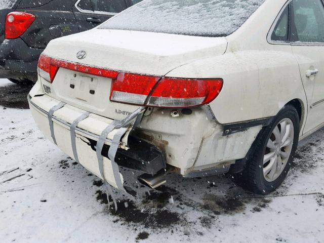 KMHFC46F56A046300 - 2006 HYUNDAI AZERA SE WHITE photo 9