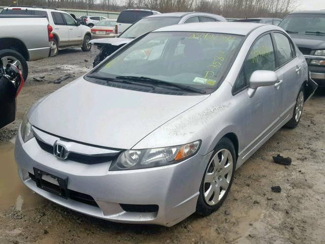 2HGFA1F51AH329269 - 2010 HONDA CIVIC LX SILVER photo 2