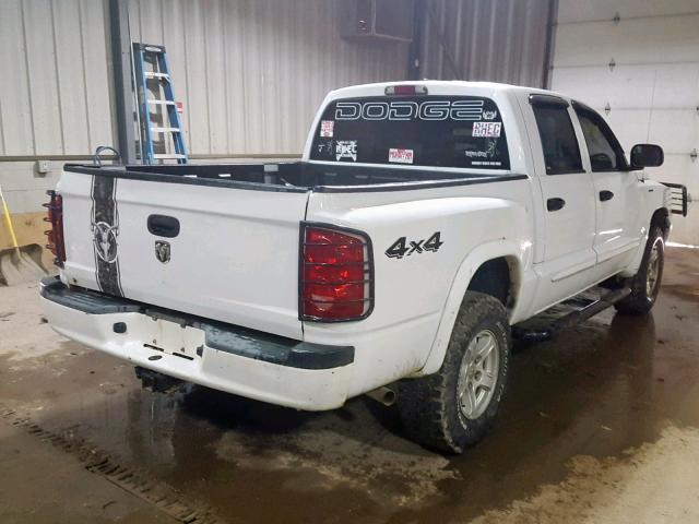 1D7HW48N66S561203 - 2006 DODGE DAKOTA WHITE photo 4