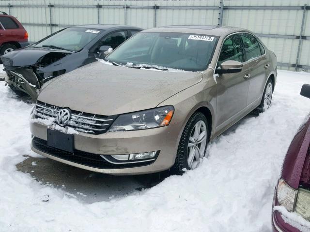 1VWBV7A3XFC069861 - 2015 VOLKSWAGEN PASSAT SE BEIGE photo 2