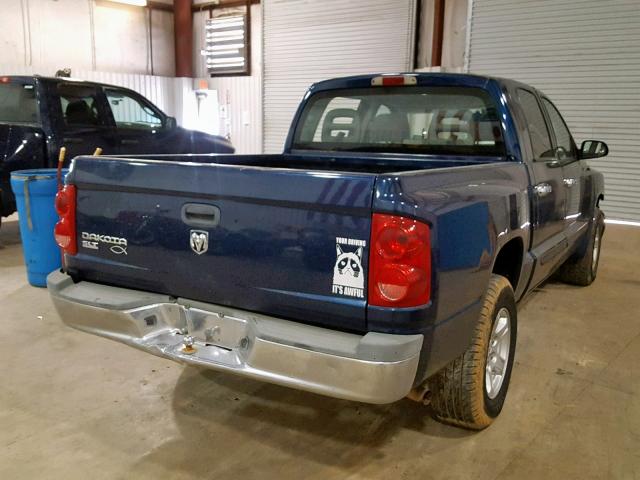 1D7HE48K76S533077 - 2006 DODGE DAKOTA QUA BLUE photo 4