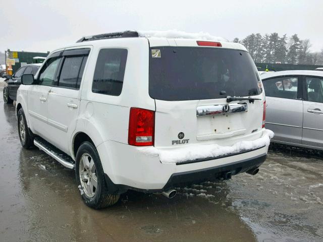 5FNYF4H77BB014654 - 2011 HONDA PILOT EXLN WHITE photo 3