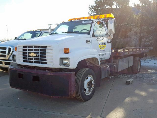 1GBJ6H1C71J507018 - 2001 CHEVROLET C-SERIES C WHITE photo 2