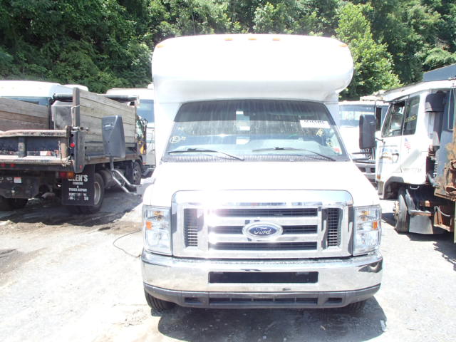 1FDFE4FL7ADA79175 - 2010 FORD E450 SUPER WHITE photo 10