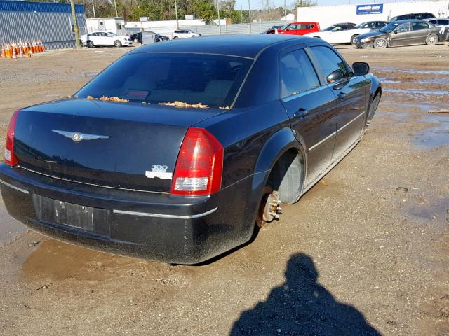 2C3KA53G07H808984 - 2007 CHRYSLER 300 TOURIN BLACK photo 4