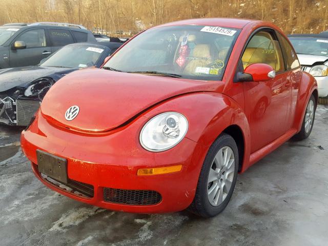 3VWPG3AG1AM026481 - 2010 VOLKSWAGEN NEW BEETLE Rot Foto 2