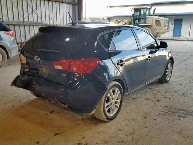 KNAFU5A20C5622727 - 2012 KIA FORTE EX BLACK photo 4