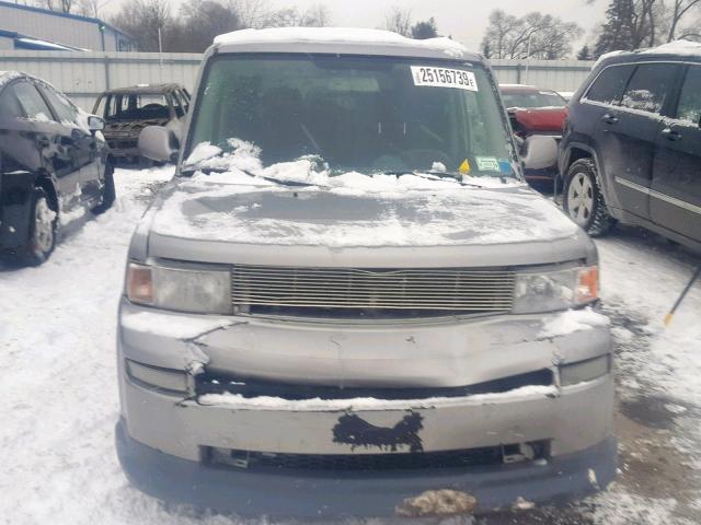 JTLKT334554007532 - 2005 TOYOTA SCION XB ნაცრისფერი ფოტო 9