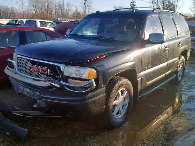 1GKEK63U14J186010 - 2004 GMC YUKON DENA BLACK photo 2