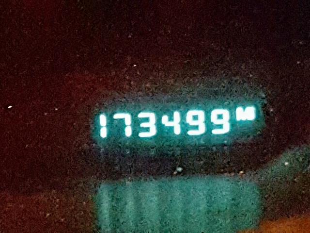 2C8GF78435R366883 - 2005 CHRYSLER PACIFICA L BLACK photo 8