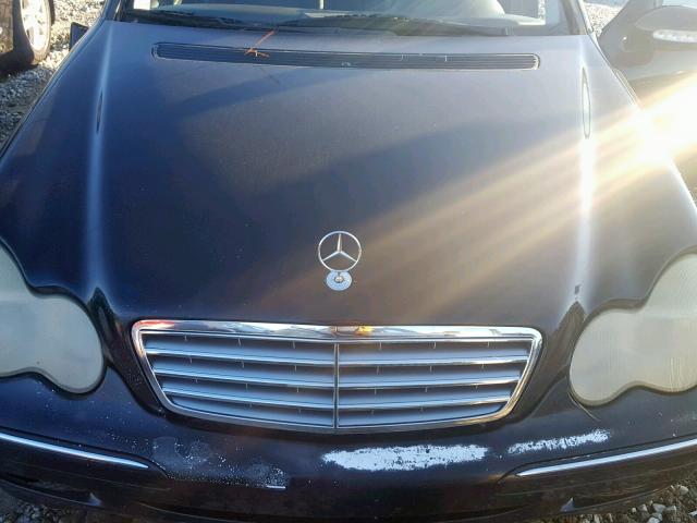 WDBRF61J72F295712 - 2002 MERCEDES-BENZ C 240 BLACK photo 7