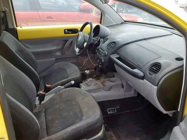 3VWBA21C2YM437465 - 2000 VOLKSWAGEN NEW BEETLE Sarı foto 5